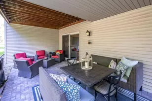 8619 Lake Riley Dr, Chanhassen, MN 55317 - Photo 36