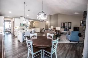 8619 Lake Riley Dr, Chanhassen, MN 55317 - Photo 12