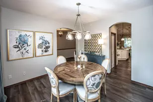 8619 Lake Riley Dr, Chanhassen, MN 55317 - Photo 10