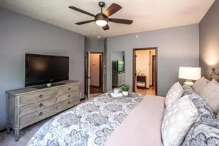 8619 Lake Riley Dr, Chanhassen, MN 55317 - Photo 20