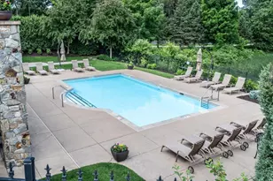 8619 Lake Riley Dr, Chanhassen, MN 55317 - Photo 44
