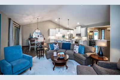 8619 Lake Riley Drive, Chanhassen, MN 55317 - Photo 14