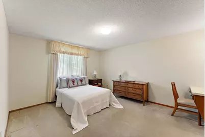 5241 Vera Cruz Avenue N, Crystal, MN 55429 - Photo 14