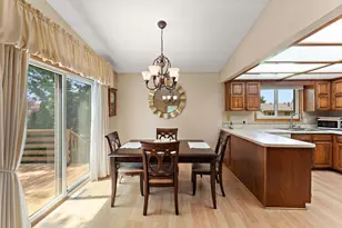 5241 Vera Cruz Ave N, Crystal, MN 55429 - Photo 6