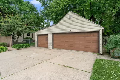1111 5th Avenue NW, Austin, MN 55912 - Photo 4