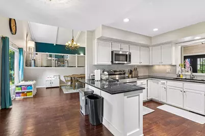 14315 Wedgeway Court, Eden Prairie, MN 55346 - Photo 8