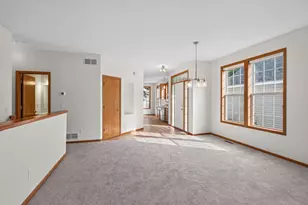 442 Meadowood Ln, Burnsville, MN 55337 - Photo 12