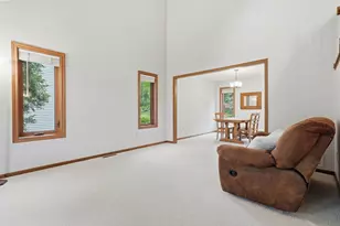 4085 Deerwood Trail, Eagan, MN 55122 - Photo 8