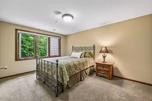 9385 Libby Ln, Eden Prairie, MN 55347 - Photo 26