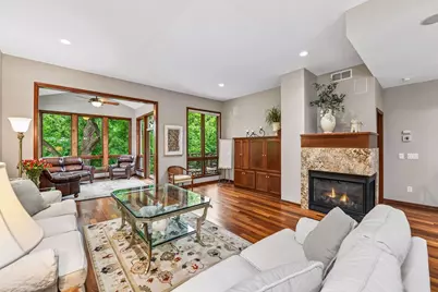 9385 Libby Lane, Eden Prairie, MN 55347 - Photo 4