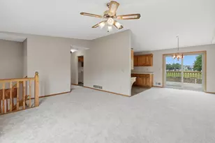 2073 Lydia Ave E, Maplewood, MN 55109 - Photo 4
