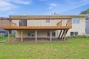 2073 Lydia Ave E, Maplewood, MN 55109 - Photo 36