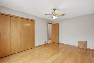 2073 Lydia Ave E, Maplewood, MN 55109 - Photo 16