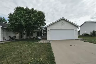 597 19th St, Zumbrota, MN 55992 - Photo 2