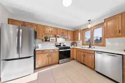 1193 Shawmut Street S, Shakopee, MN 55379 - Photo 6