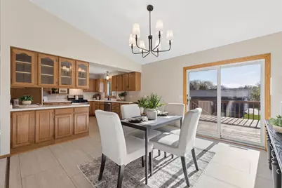 1193 Shawmut Street S, Shakopee, MN 55379 - Photo 2
