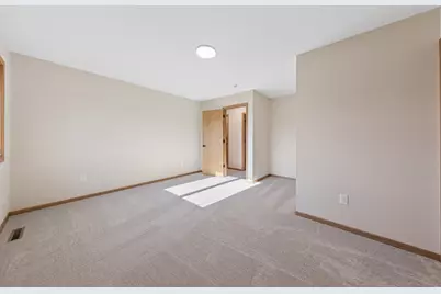 1193 Shawmut Street S, Shakopee, MN 55379 - Photo 14