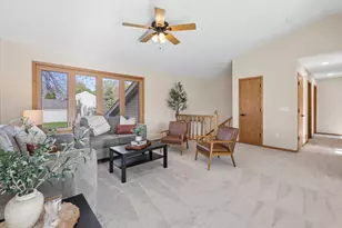 1193 Shawmut St S, Shakopee, MN 55379 - Photo 6