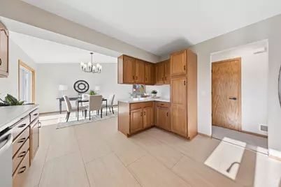 1193 Shawmut Street S, Shakopee, MN 55379 - Photo 8