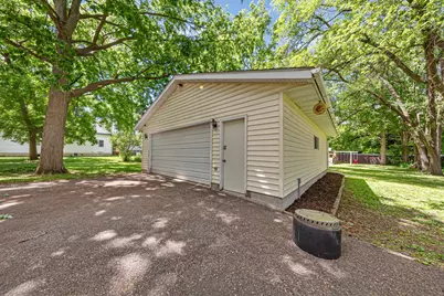 720 8th Avenue NW, Faribault, MN 55021 - Photo 6