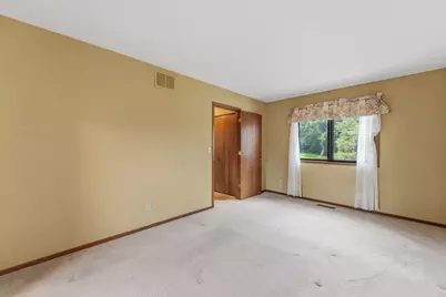 943 Sylvia Lane, Shoreview, MN 55126 - Photo 12