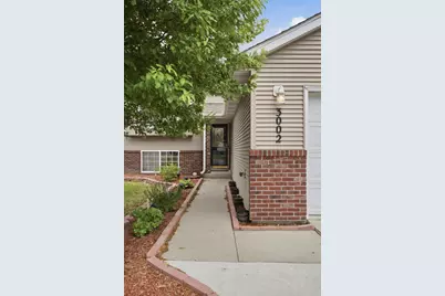 3002 34th Street S, Moorhead, MN 56560 - Photo 2