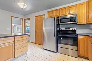 15240 9th Ave N, Plymouth, MN 55447 - Photo 4