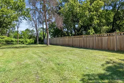15240 9th Avenue N, Plymouth, MN 55447 - Photo 18