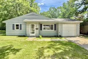 308 17th St NW, Willmar, MN 56201 - Photo 1