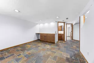 1951 Fremont Ave E, Saint Paul, MN 55119 - Photo 16