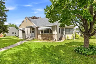1951 Fremont Ave E, Saint Paul, MN 55119 - Photo 2