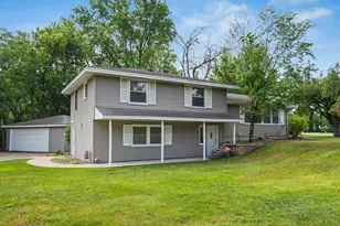 10500 Vessey Rd, Bloomington, MN 55437 - Photo 1