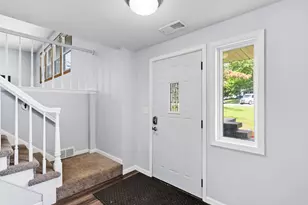 10500 Vessey Rd, Bloomington, MN 55437 - Photo 8