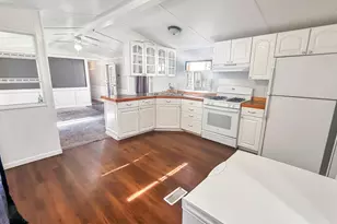 2626 Oak Hill Ct E, Maplewood, MN 55119 - Photo 10