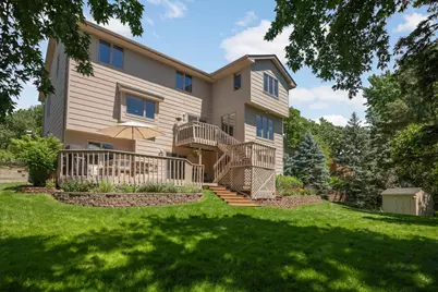 8713 Lakeview Circle, Bloomington, MN 55438 - Photo 38