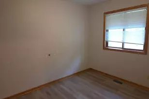 5627 Lannon Ave NE, Albertville, MN 55301 - Photo 14