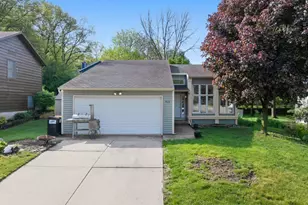 826 Northland Pl NE, Rochester, MN 55906 - Photo 1