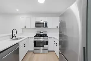 397 Cottage Ave W, Saint Paul, MN 55117 - Photo 14