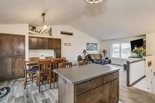 37621 Hawthorne Ave, North Branch, MN 55056 - Photo 6