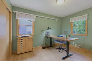 735 E 4th St, Litchfield, MN 55355 - Photo 10