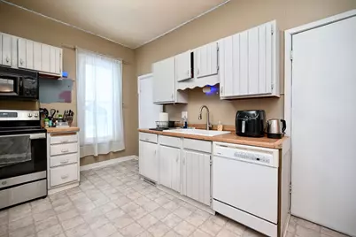 1051 W King Street, Winona, MN 55987 - Photo 8