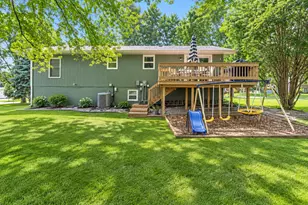 1301 9th St SE, Willmar, MN 56201 - Photo 4