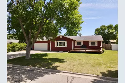 1020 11th Street SW, Wadena, MN 56482 - Photo 2
