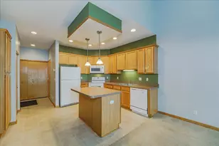 2686 New Century Terrace, Maplewood, MN 55119 - Photo 12