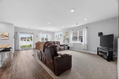 1436 Independence Curve, Delano, MN 55328 - Photo 12