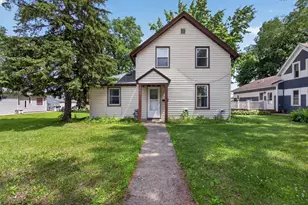 317 S 4th St, Le Sueur, MN 56058 - Photo 1