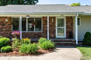 1126 E Division St, River Falls, WI 54022 - Photo 4