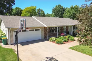 1126 E Division St, River Falls, WI 54022 - Photo 38