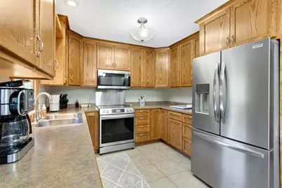 1126 E Division Street, River Falls, WI 54022 - Photo 12