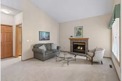 12795 Falcon Drive, Apple Valley, MN 55124 - Photo 8